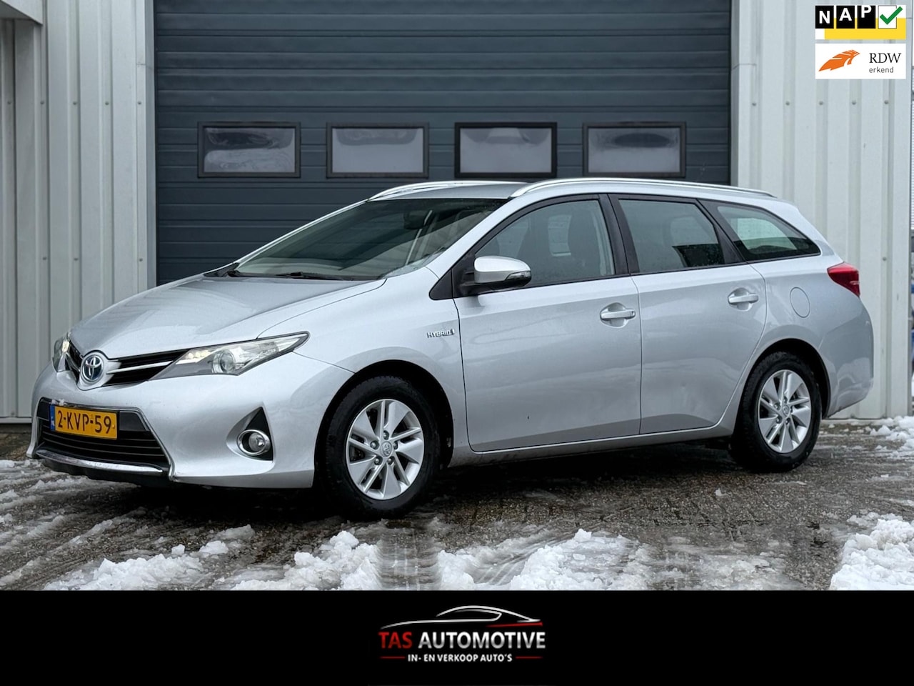 Toyota Auris Touring Sports - 1.8 Hybrid Aspiration 2e EIG/NAVI - AutoWereld.nl