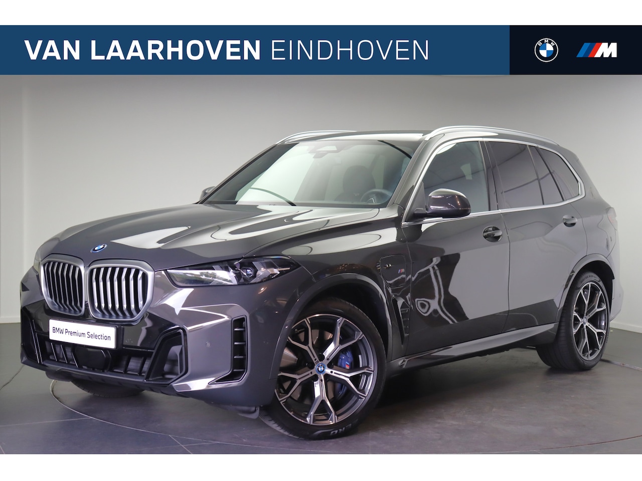BMW X5 - xDrive50e M Sport Automaat / Sportstoelen / Adaptief onderstel / Achteruitrijcamera / Comf - AutoWereld.nl