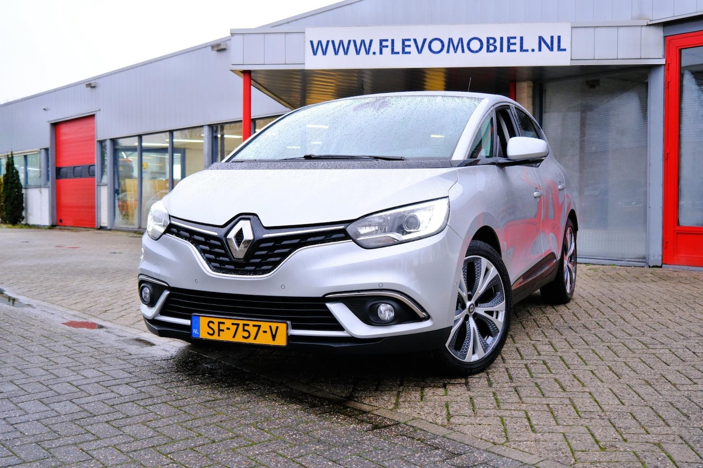 Renault Scénic - 1.3 140pk TCe Intens Navi|1e Eig|Cam|ParkAssist|LMV|Half Leder - AutoWereld.nl