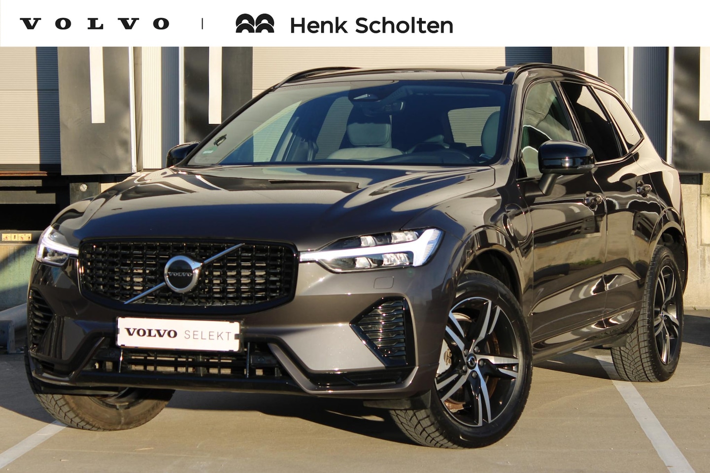 Volvo XC60 - 2.0 T6 Plug-in hybrid AWD R-Design | Long Range | Harman/Kardon Audiosysteem | Trekhaak Se - AutoWereld.nl