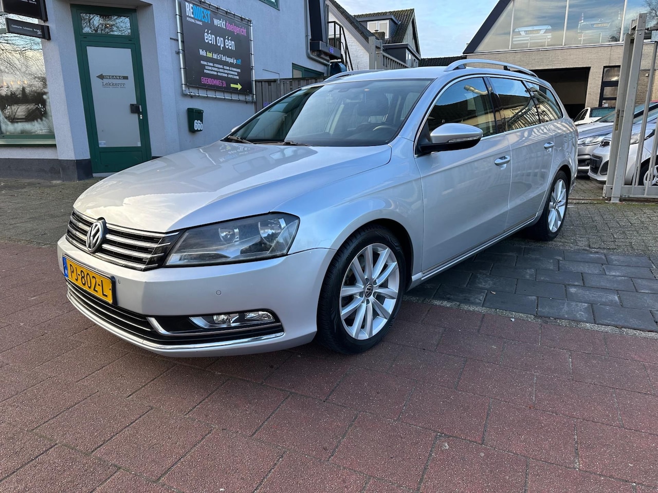 Volkswagen Passat Variant - 2.0 TDI Highline Executive Edition BlueMotion 2.0 TDI Highline Executive Edition BlueMotion - AutoWereld.nl