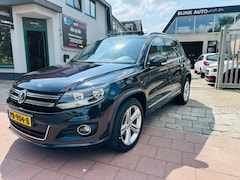 Volkswagen Tiguan - 1.4 TSI Sport&Style R-line Edition Panorama Garantie