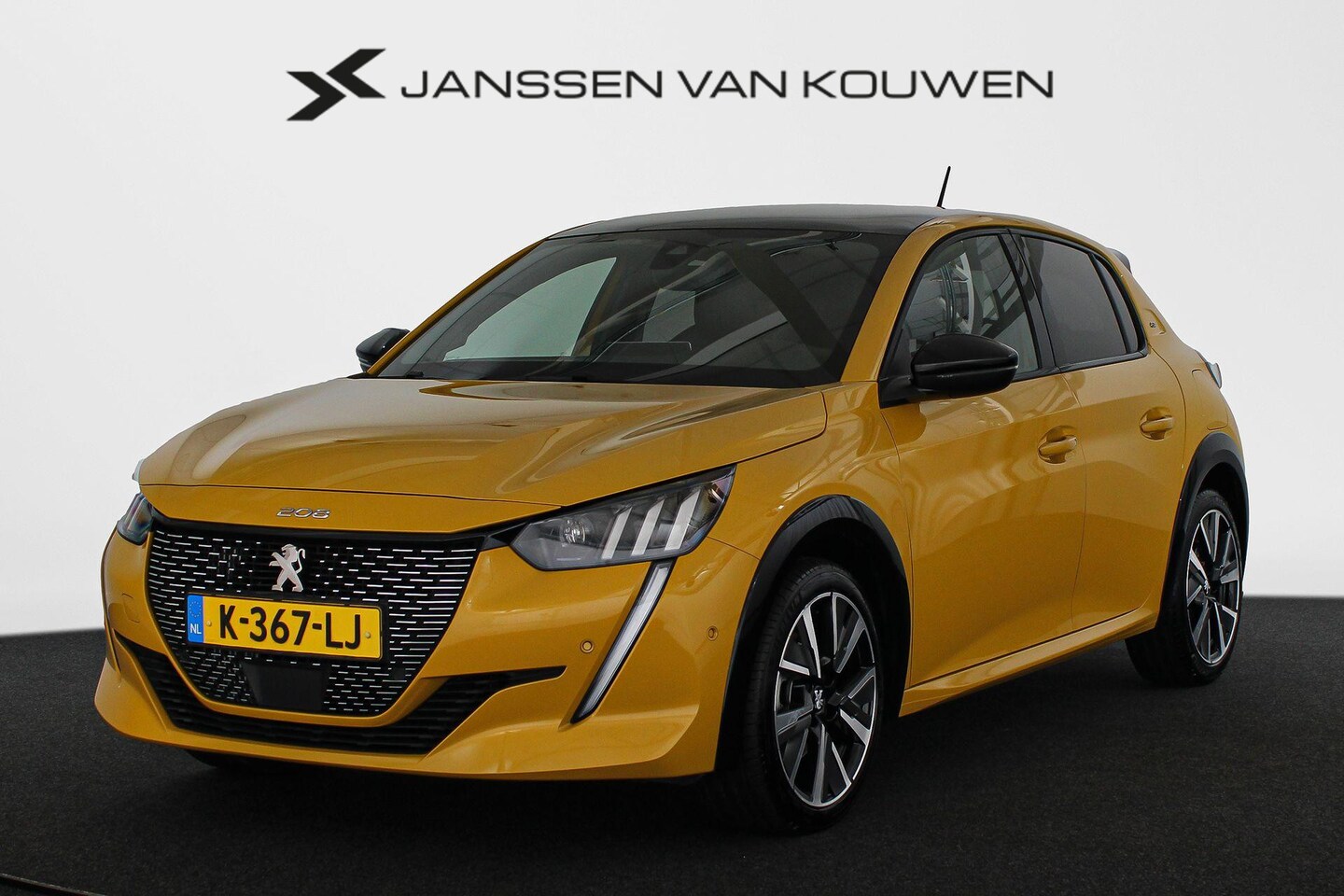 Peugeot 208 - 1.2 PureTech GT Automaat Panoramadak Keyless Stoelverwarming Adaptieve Cruise Control - AutoWereld.nl