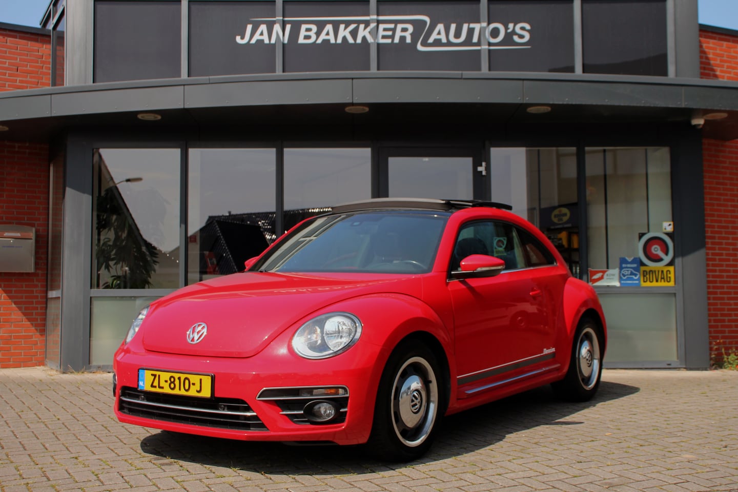 Volkswagen Beetle - 1.2 TSI Exclusive Series Denim ✅ Panodak ✅ Navigatie ✅ APP connect - AutoWereld.nl