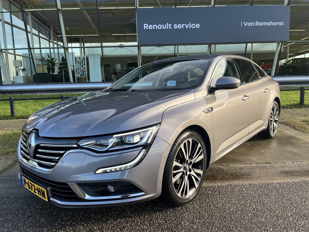 Renault Talisman - 1.6 TCe 200 PK Initiale Paris / Camera / Leder / Bose / Stoelverw + Stoelverk. / 19'' LMV - AutoWereld.nl