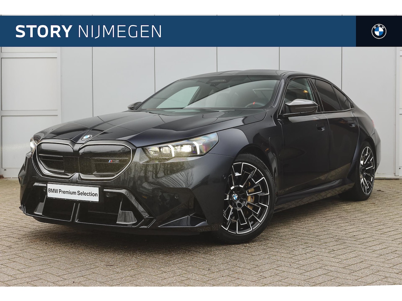 BMW M5 - 5 Serie High Executive Automaat / M Drive Professional / Trekhaak / M Carbon-keramische re - AutoWereld.nl