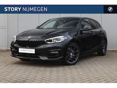 BMW 1-serie - 118i Sport Line Automaat / Sportstoelen / Achteruitrijcamera / M Sportonderstel / LED / Ai