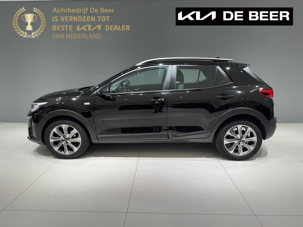 Kia Stonic - 1.0 T-GDi 100pk DynamicLine Navigatie Airco 17 Inch - AutoWereld.nl