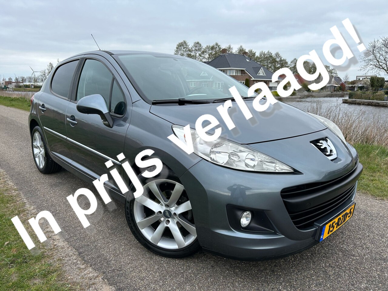 Peugeot 207 - 1.4 VTi Access Airco / Cruise / Trekhaak / Topstaat! - AutoWereld.nl
