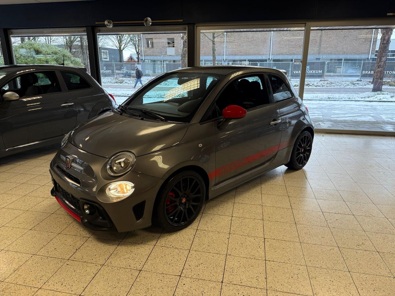 Abarth 595 - Pista 160pk | Sabelt | Monza - AutoWereld.nl