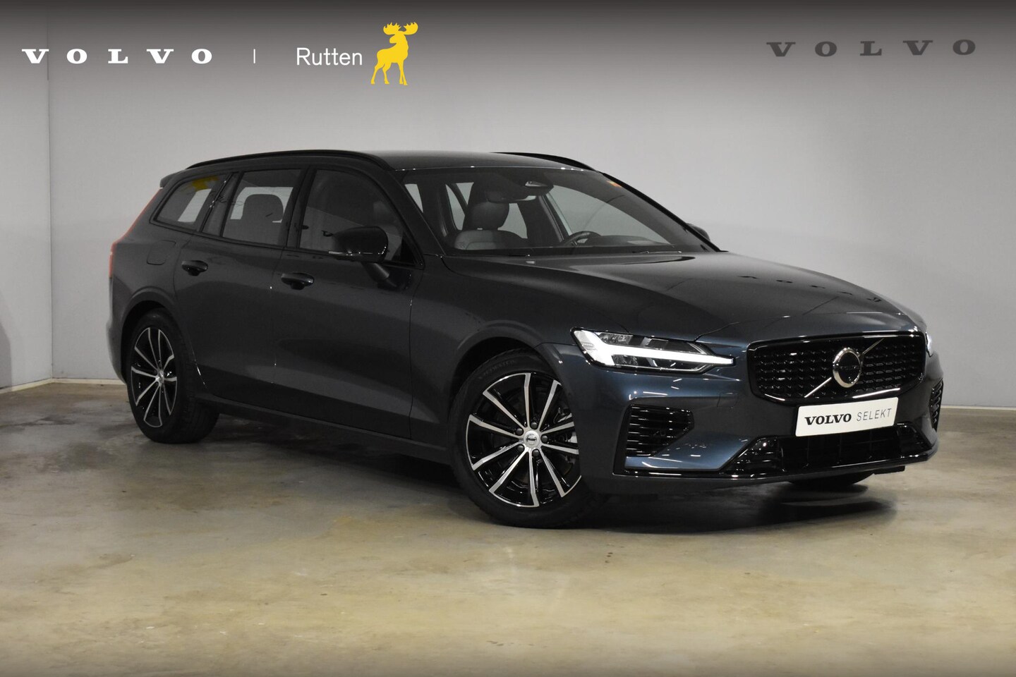 Volvo V60 - T6 350PK Automaat Plug-in hybrid AWD Plus Dark - AutoWereld.nl