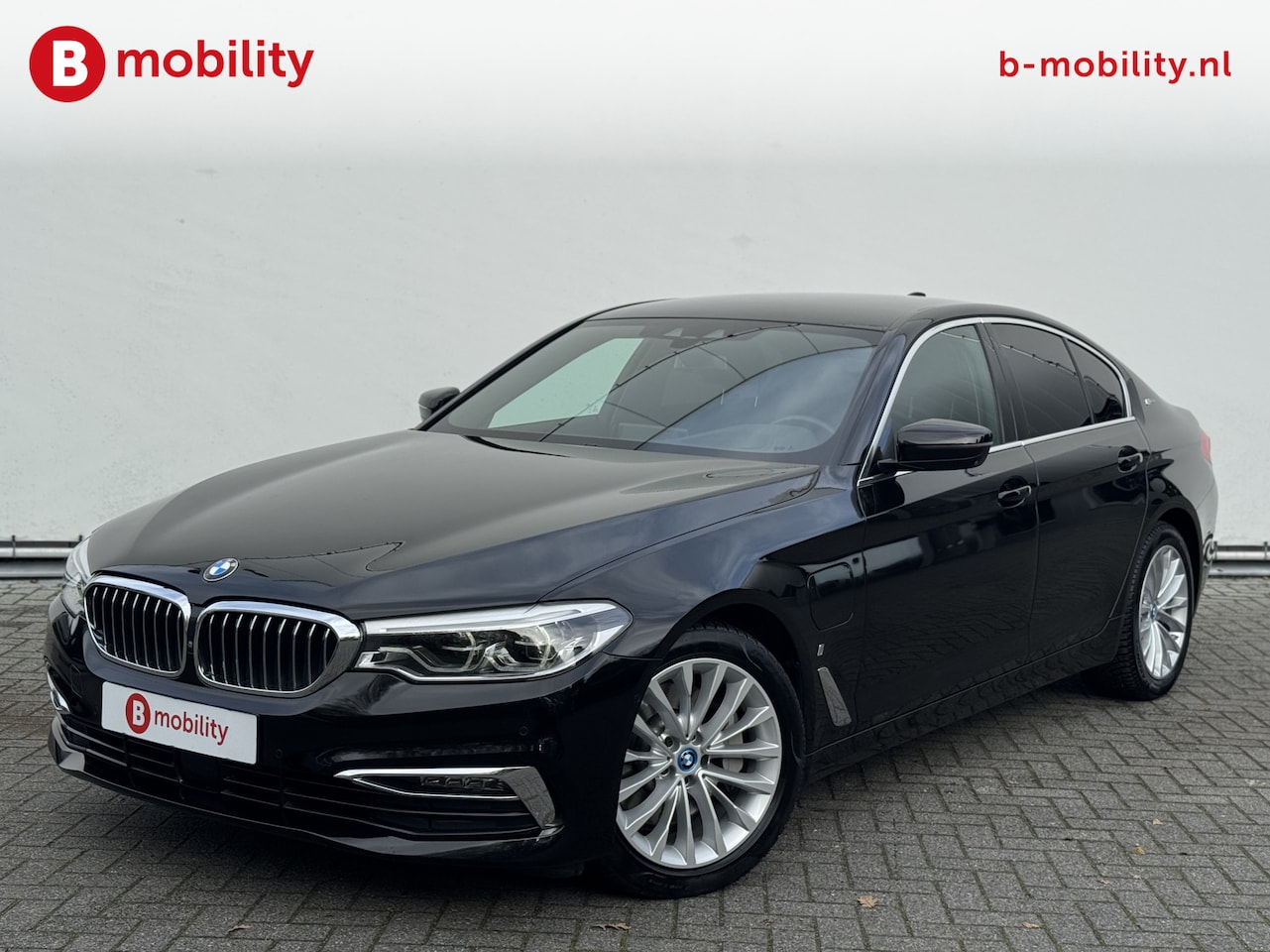 BMW 5-serie - 530e iPerformance High Executive Head-Up Trekhaak | 360 Camera | Harman-Kardon | Adaptive - AutoWereld.nl