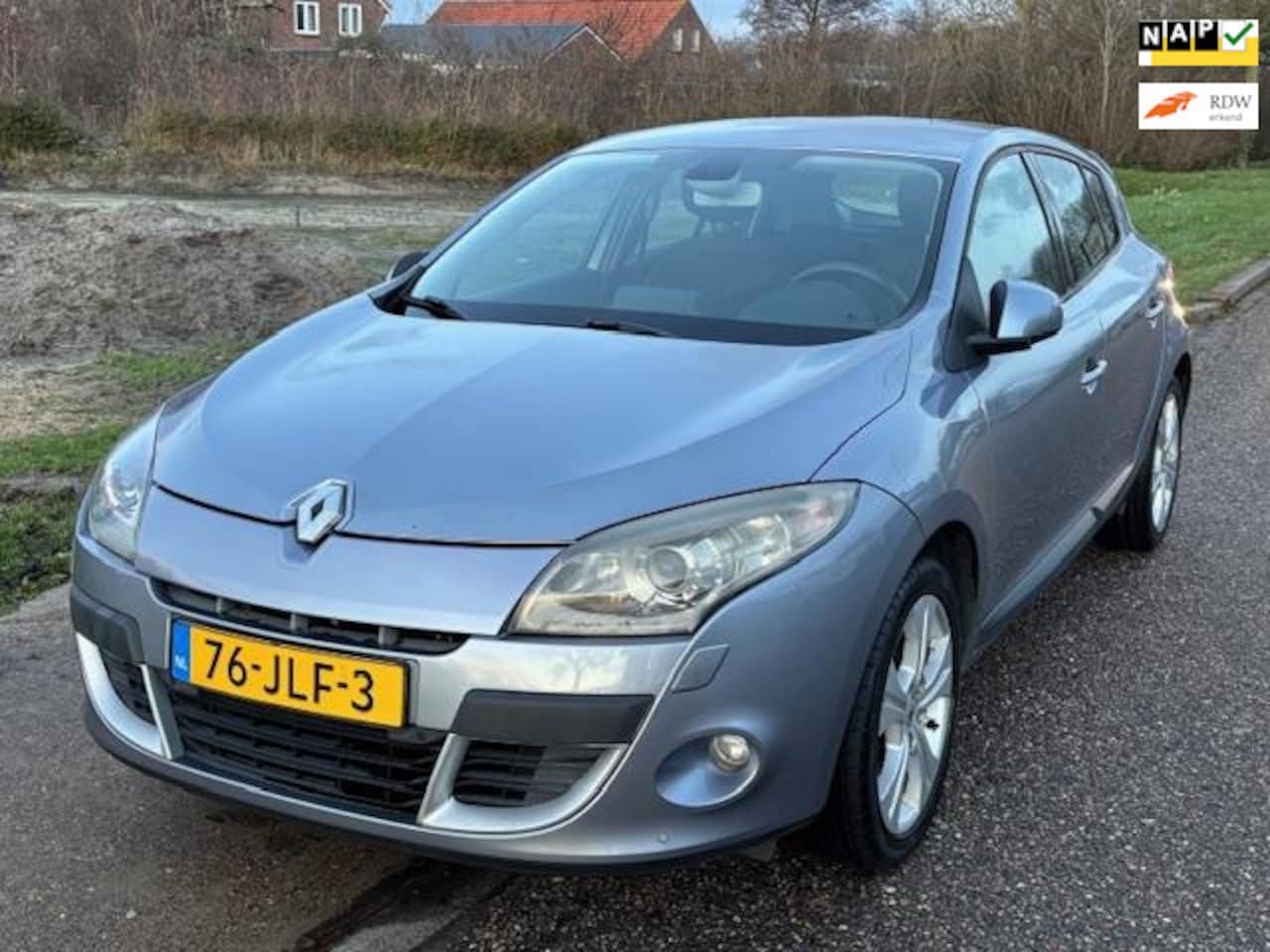 Renault Mégane - 1.6 Dynamique 5-Drs ECC Audio-CD/Navigatie LMV 17" Cruisecontrol TCS Xenon ESP PDC Trekhaa - AutoWereld.nl