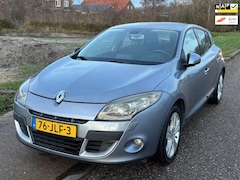 Renault Mégane - 1.6 Dynamique 5-Drs ECC Audio-CD/Navigatie LMV 17" Cruisecontrol TCS Xenon ESP PDC Trekhaa