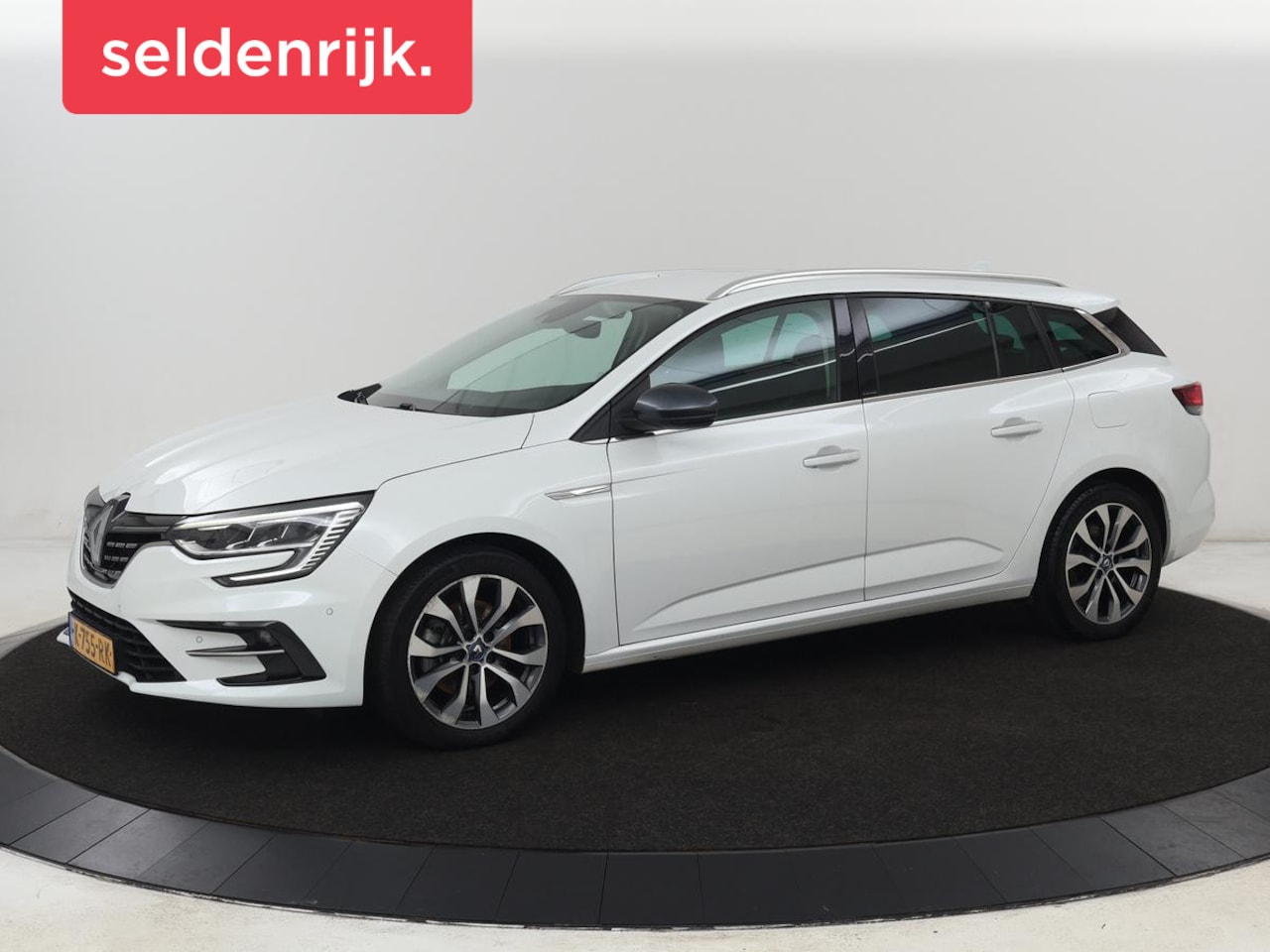 Renault Mégane E-Tech - 1.6 E-Tech Plug-In Hybrid 160 Business Edition One | Leder | Stoelverwarming | Carplay | C - AutoWereld.nl