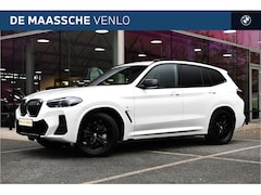 BMW iX3 - Executive / Trekhaak / Panoramadak / Sportstoelen / Achteruitrijcamera / Adaptieve LED / L