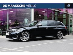 BMW 3-serie Touring - M340i xDrive Automaat / Panoramadak / Trekhaak / Sportstoelen / Laserlight / M Adaptief on