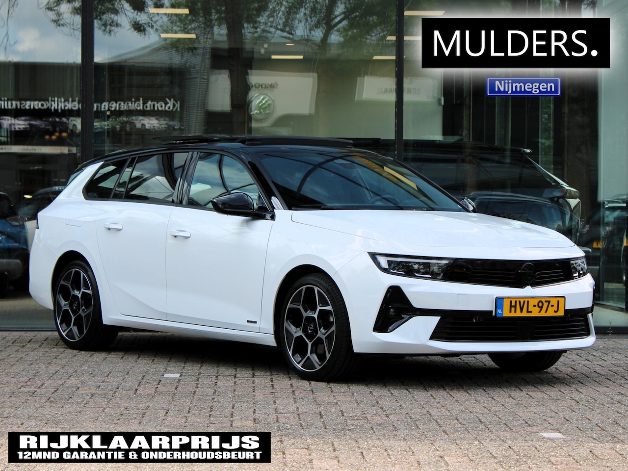 Opel Astra Sports Tourer - 1.2 Turbo Ultimate | Navi / Panoramadak / Leder - AutoWereld.nl
