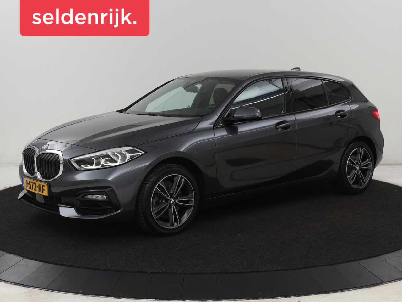 BMW 1-serie - 118i Executive | Sport Line | Camera | Carplay | Sportstoelen | Live Cockpit | Navigatie | - AutoWereld.nl