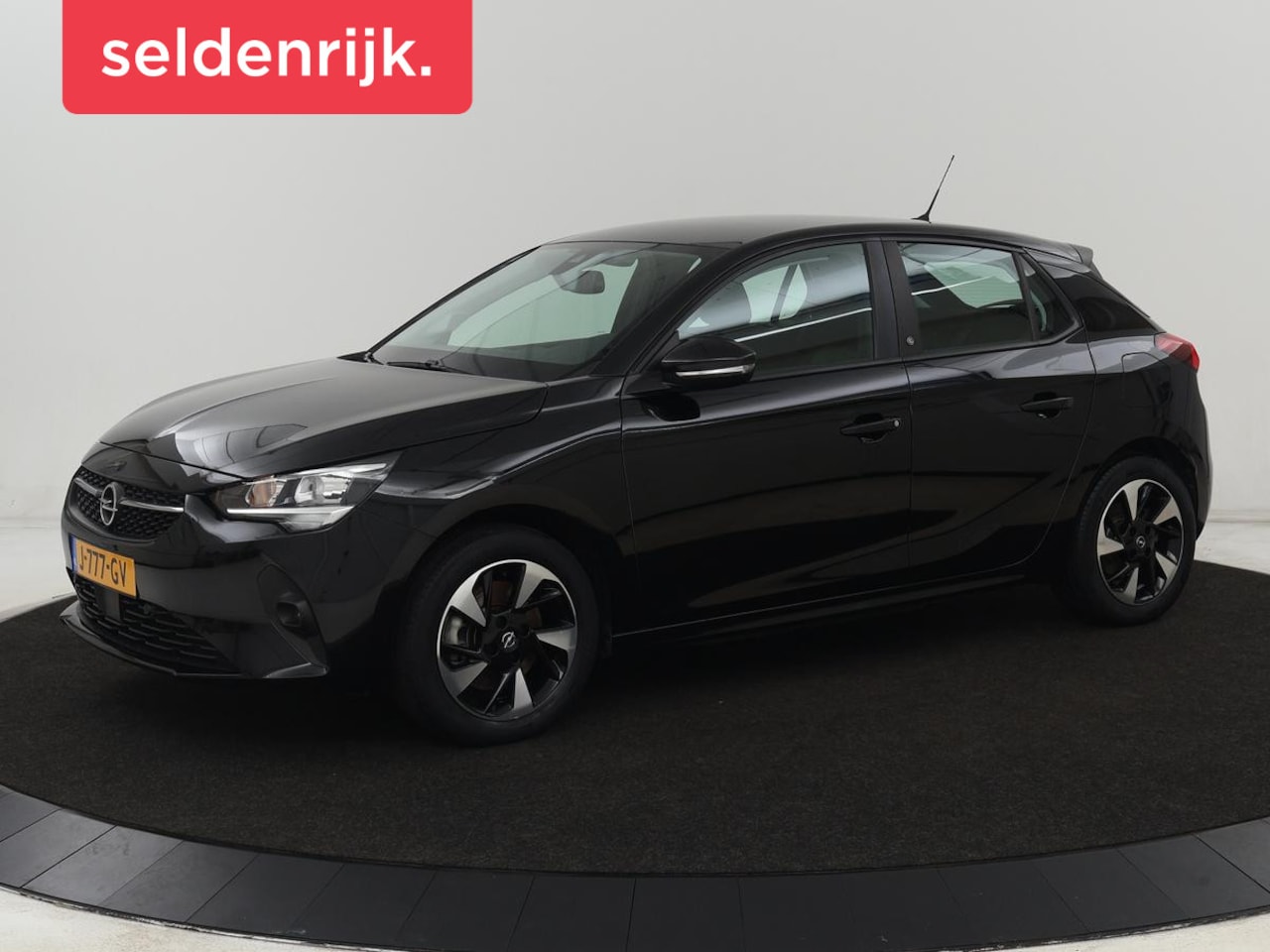 Opel Corsa-e - Edition 50 kWh | Carplay | Parkeerhulp | Cruise control | Climate control | Keyless start - AutoWereld.nl