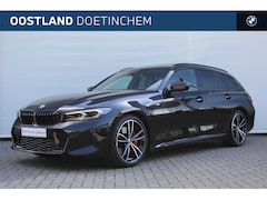 BMW 3-serie Touring - 330i M Sport Automaat / Panoramadak / Sportstoelen / LED / HiFi System / Live Cockpit Plus