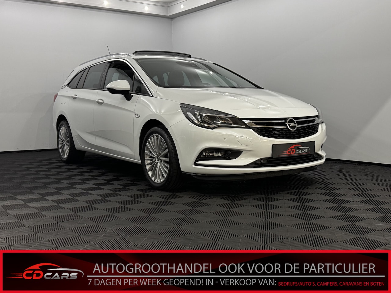 Opel Astra Sports Tourer - 1.0 Innovation Schuifdak, Half leder, Camera, Apple carplay, Rijstrook correctie, Cruise c - AutoWereld.nl