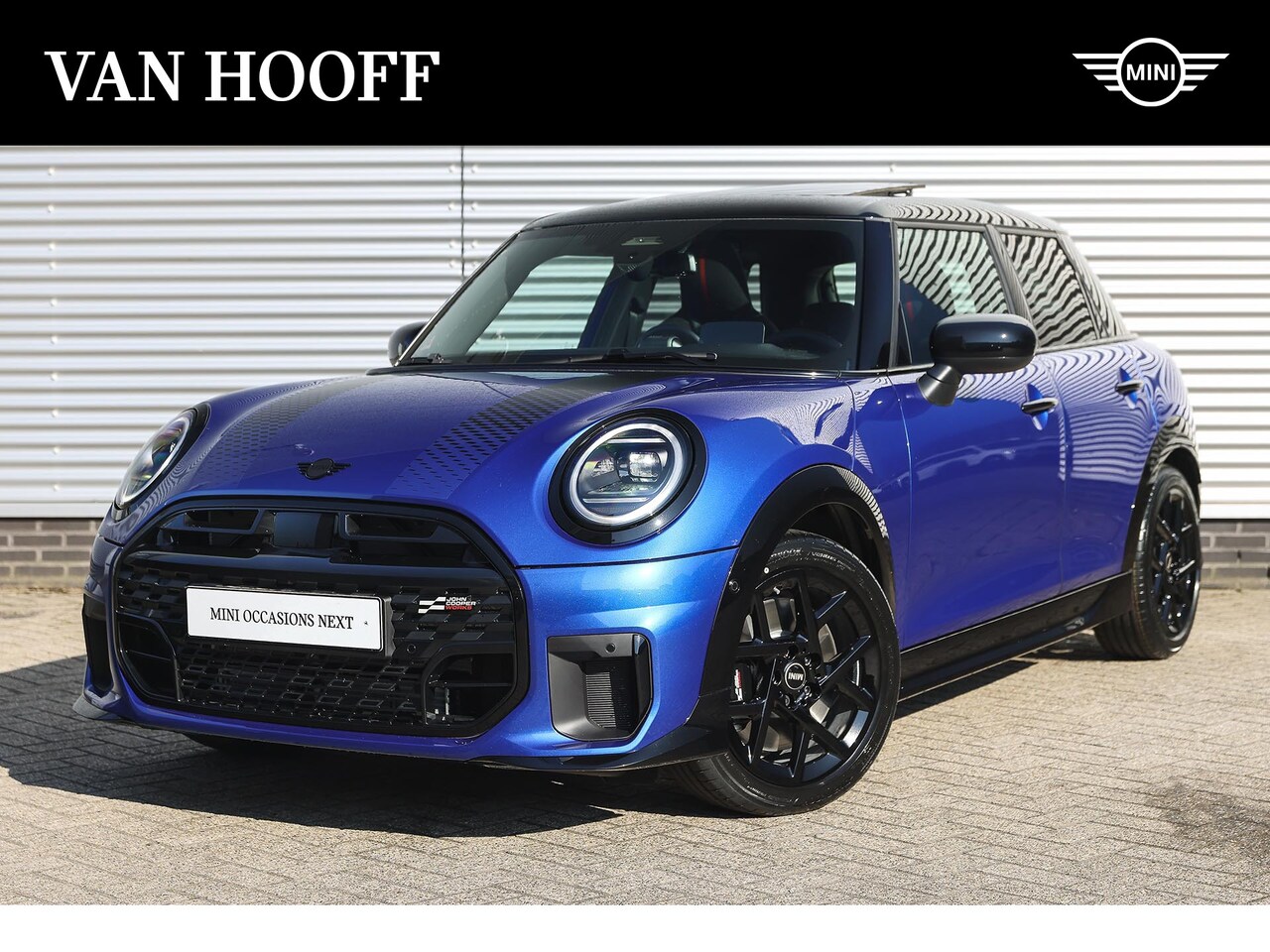 MINI Cooper - Hatchback C Automaat / John Cooper Works / Pakket M / 17" JCW Sprint Spoke black - AutoWereld.nl