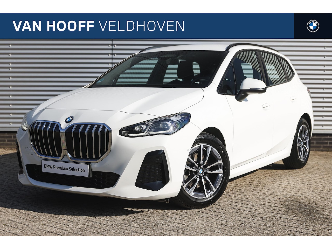 BMW 2-serie Active Tourer - 218i M Sport Automaat / Trekhaak / Sportstoelen / Adaptieve LED / M Adaptief onderstel / C - AutoWereld.nl