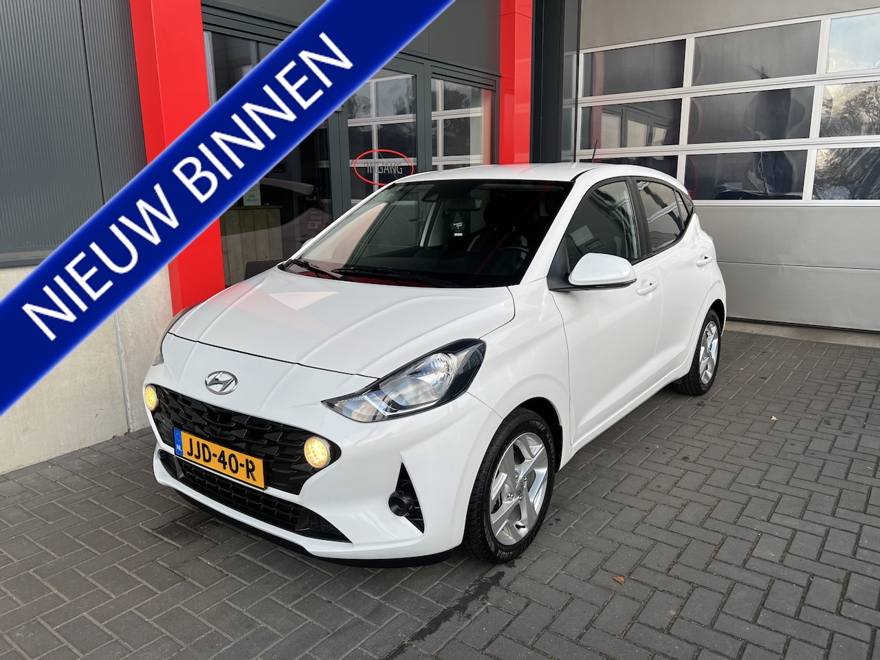Hyundai i10 - 1.2i Stoel/Stuurverw.| Apple Carplay | Automaat | Lane Assist | - AutoWereld.nl