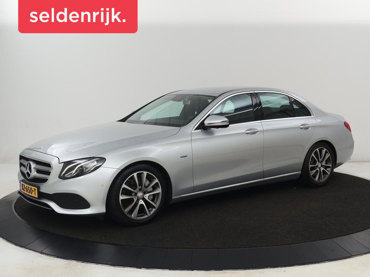 Mercedes-Benz E-klasse - 350e Avantgarde | Luchtvering | Trekhaak | Stoelverwarming | Carplay | 360 Camera | Sfeerv - AutoWereld.nl