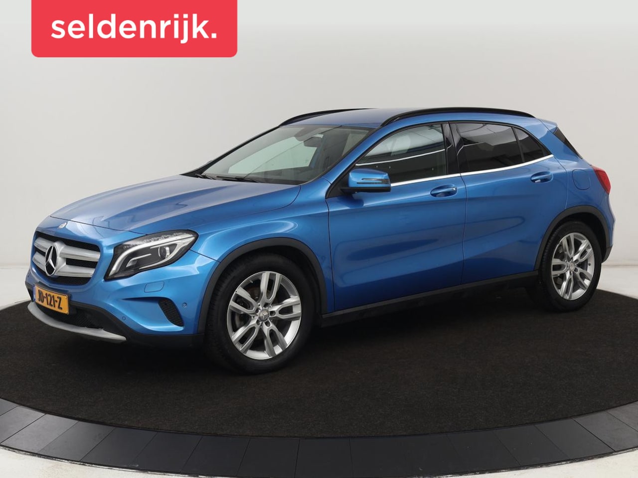 Mercedes-Benz GLA-Klasse - 180 CDI Ambition | Leder | Trekhaak | Navigatie | Xenon | Park Assist | Airco | Cruise con - AutoWereld.nl