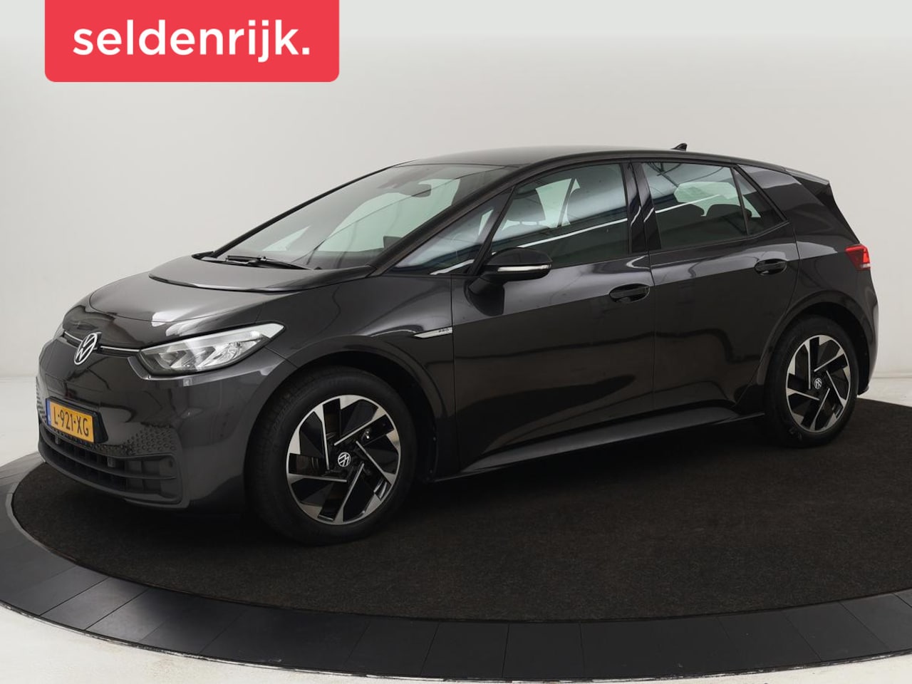 Volkswagen ID.3 - Life 58 kWh | Carplay | Sfeerverlichting | Cruise Control | Stoelverwarming | Stuurverwarm - AutoWereld.nl