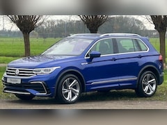Volkswagen Tiguan - 1.5 TSI R-Line AUTOMAAT 26.000KM 1E EIGENAAR NAVIGATIE, APPLE CARPLAY, DAB RADIO, STUURVER