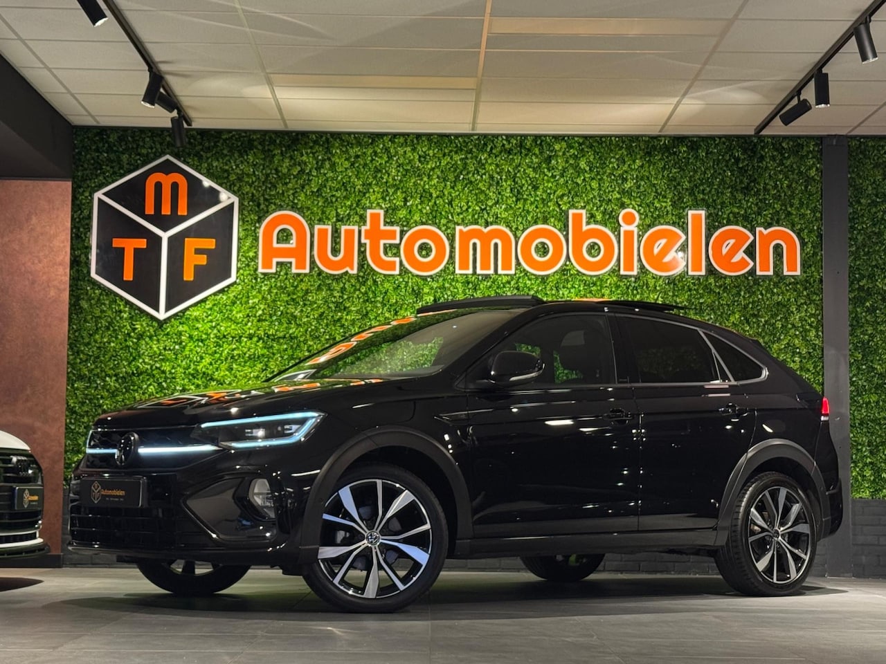 Volkswagen Taigo - 1.5 TSI R-LINE 150 PK|VIRTUAL|PANO|CARPLAY - AutoWereld.nl