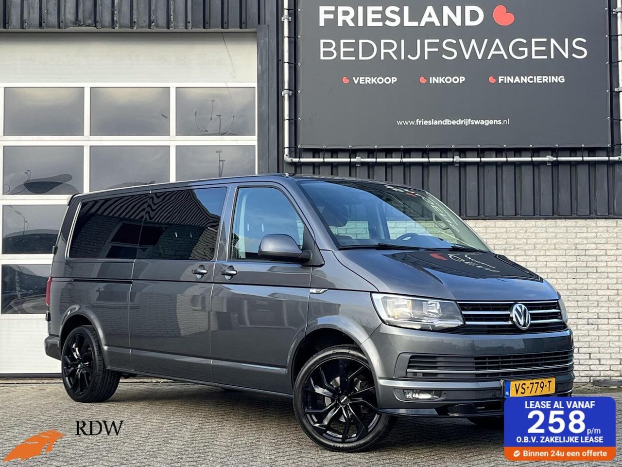 Volkswagen Transporter - 2.0 TDI 140pk L2H1 Dubbele Cabine Highline Trekhaak/Cruise/Navi/PDC/20"/APK:09-2026 - AutoWereld.nl