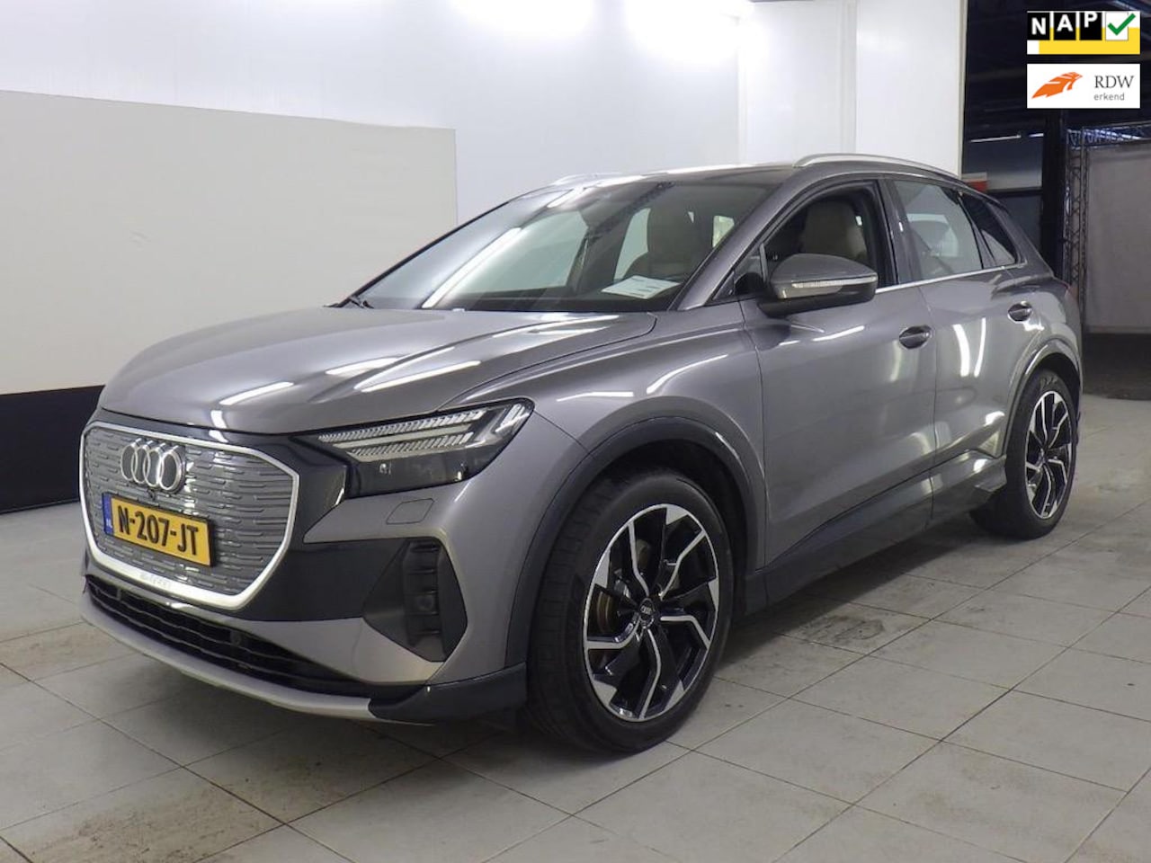 Audi Q4 e-tron - 40 Launch edition Advanced Plus 77 kWh | SOH 92% | Panoramadak | Trekhaak | Leder | LED La - AutoWereld.nl