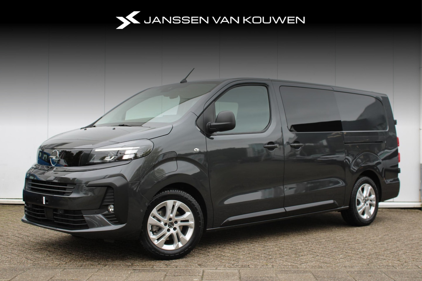 Opel Vivaro-e - L3 DC 136 pk 75 kWh Parkeercamera / Navigatie / Lichtmetalenvelgen - AutoWereld.nl