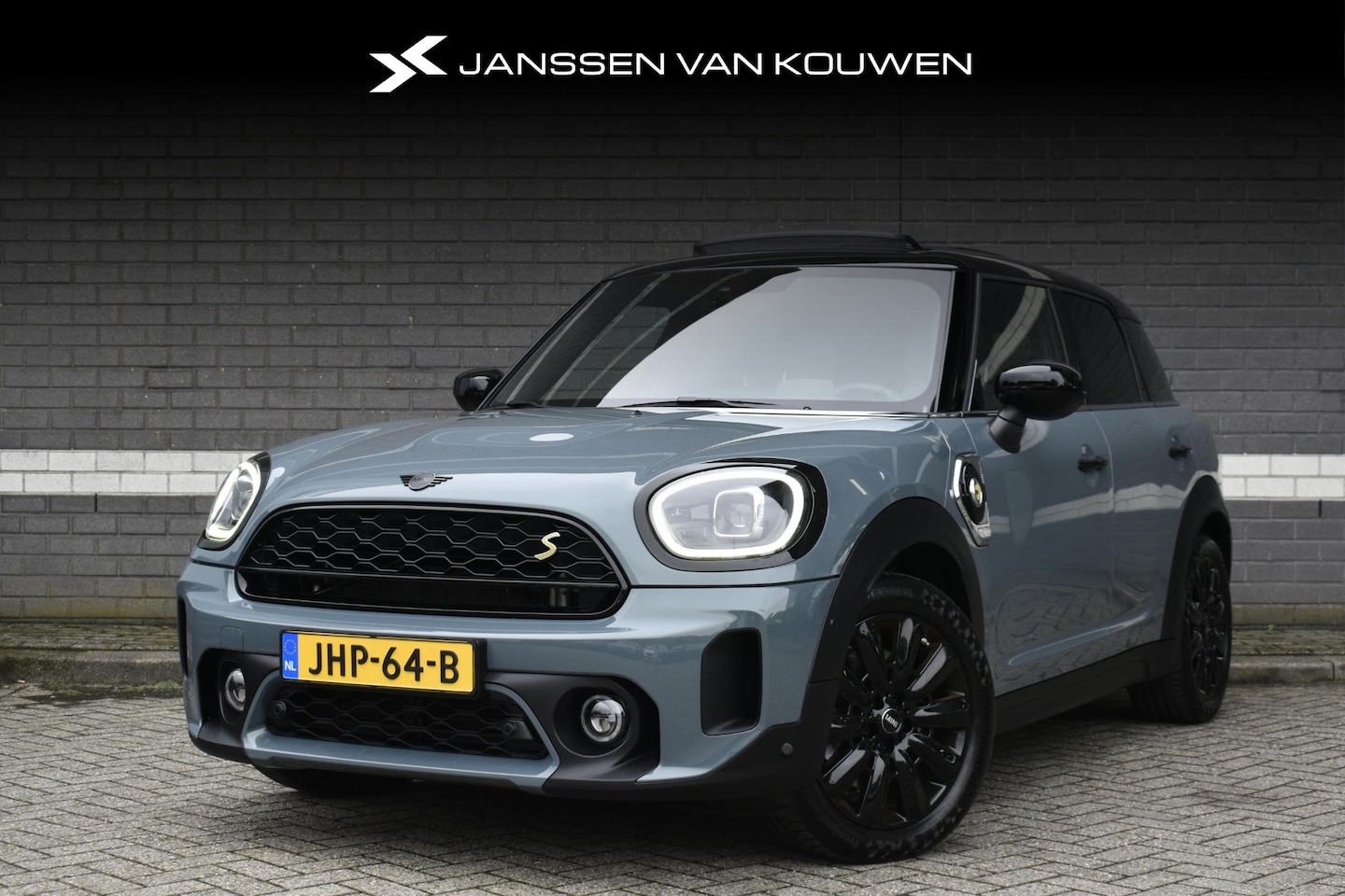 MINI Countryman - Mini 2.0 Cooper S E ALL4 / Panoramadak / Memory / Head-Up / Harman Kardon - AutoWereld.nl
