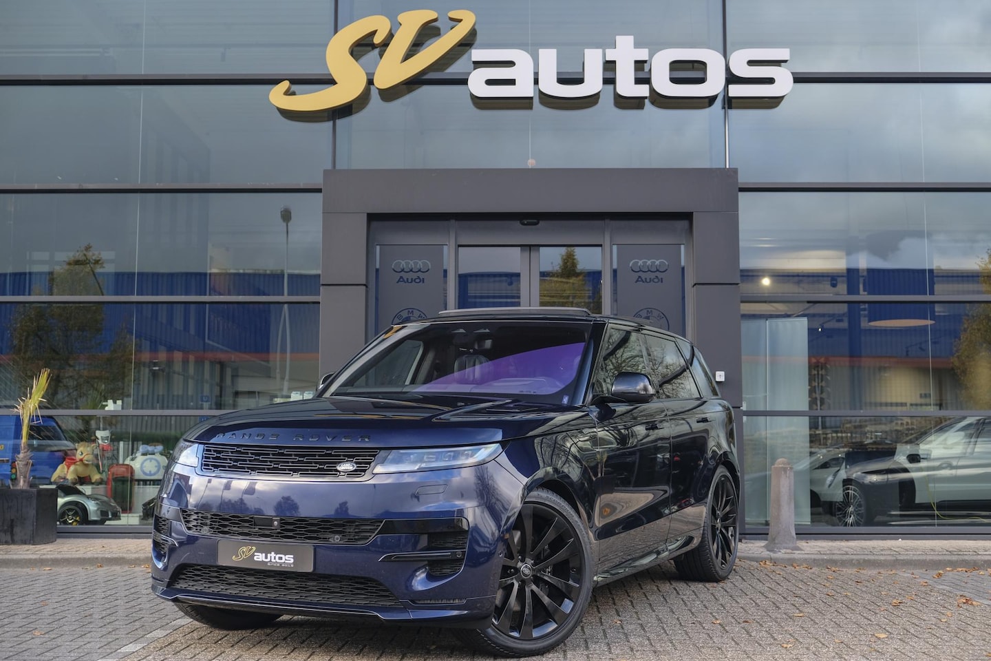 Land Rover Range Rover Sport - D350 350pk Autobiography Panoramadak Massage Stoelkoeling Meridian 3d Trekhaak 23" LMV - AutoWereld.nl