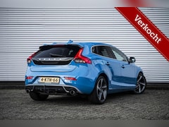 Volvo V40 - 1.6 D2 R-Design | Panodak | Xenon | Leder | Trekhaak | Cruise | Climate | 18 inch | NL Aut