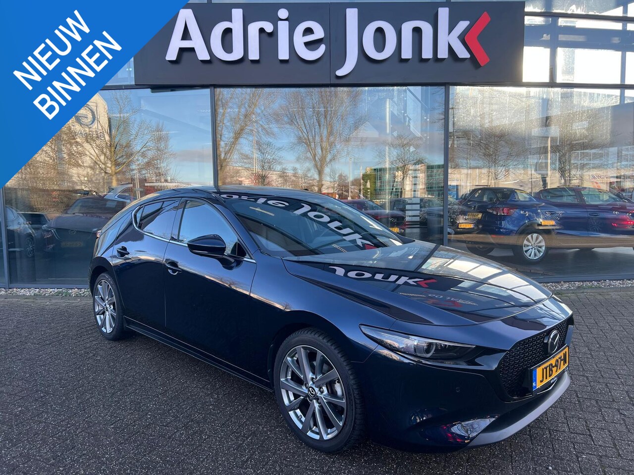 Mazda 3 - 2.0 e-SkyActiv-X M Hybrid 186 Luxury AUTOMAAT | i-ACTIVE PACK | SUNROOF | LEDER | Bose AUD - AutoWereld.nl