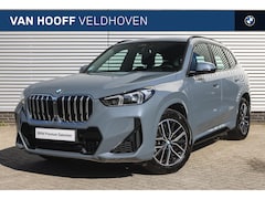 BMW X1 - sDrive20i High Executive M Sport Automaat / Trekhaak / Sportstoelen / Stoelverwarming / Ad