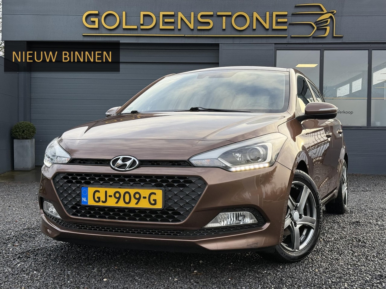 Hyundai i20 - 1.2 HP i-Motion Comfort Clima,Cruise,Trekhaak,Pdc,Lm velgen,N.A.P,Apk tot 11-2026 - AutoWereld.nl