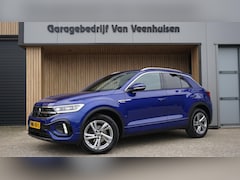 Volkswagen T-Roc - 1.5 TSI 150pk DSG 2x R-Line IQ Light Afn-Trekhaak *Lapiz Blue* 17inch LM Adaptive Cruise C