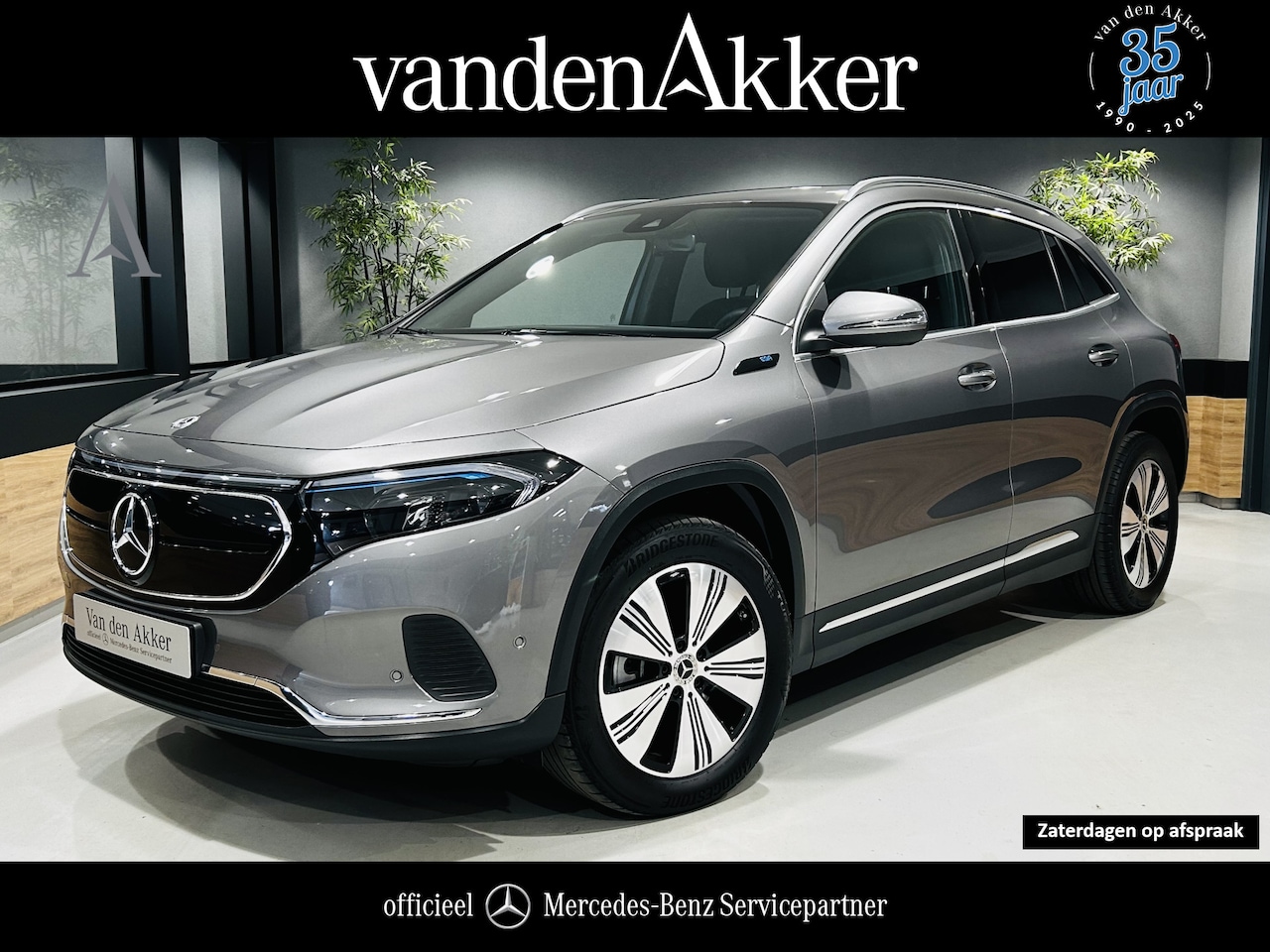 Mercedes-Benz EQA - 250 Luxury 67kWh // Camera // Dode Hoek Ass. // D. Glas // Elektrische Achterklep // Sfeer - AutoWereld.nl