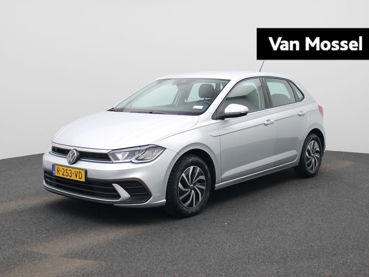 Volkswagen Polo - 1.0 TSI Life | 95 PK | Parkeersensoren | Airco | Digital Cockpit | Apple Carplay | Android - AutoWereld.nl