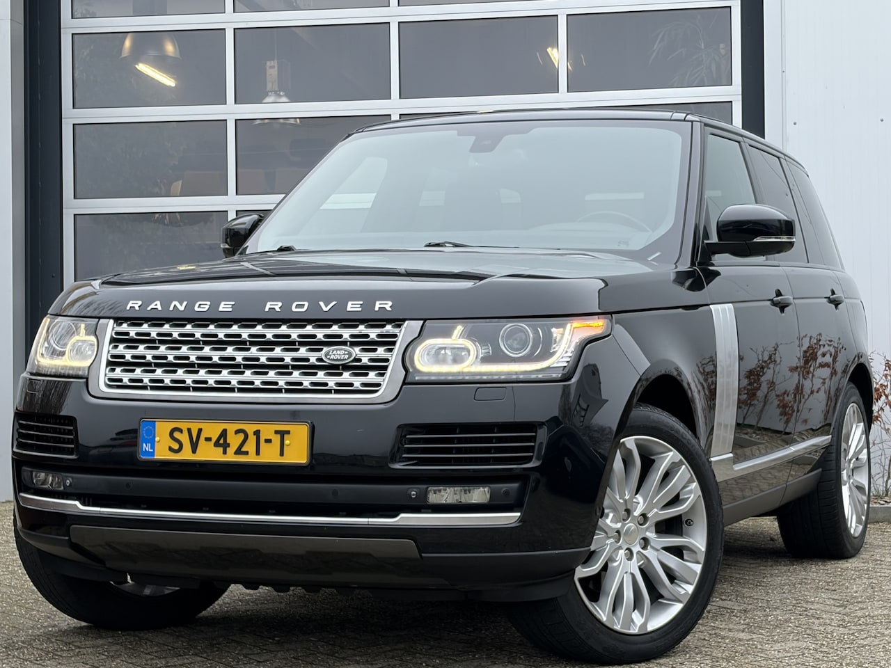 Land Rover Range Rover - 3.0 TDV6 Vogue 260pk | Audio-navigatie full map + hard disk | Bi-xenon koplampen | Dab | L - AutoWereld.nl