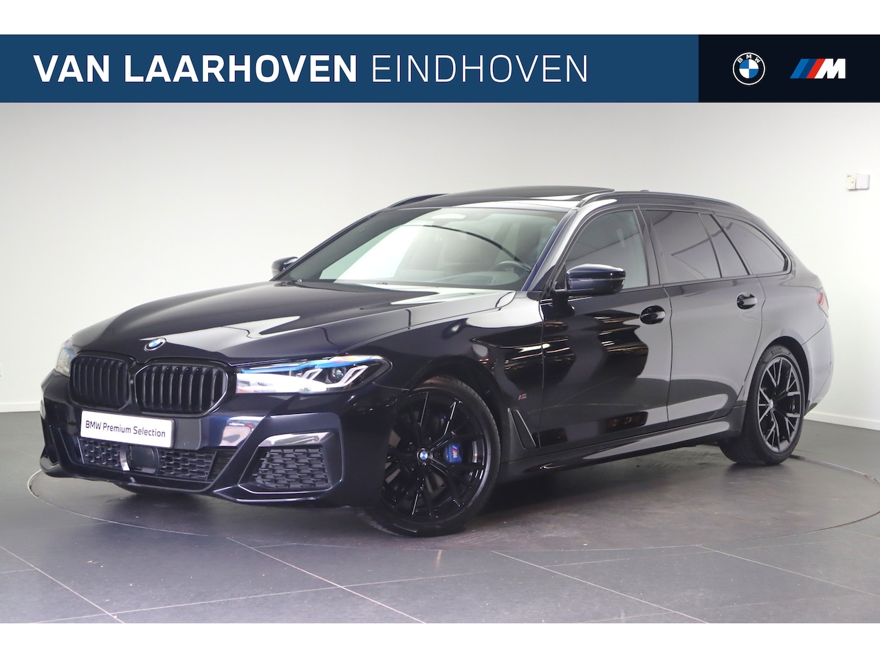 BMW 5-serie Touring - 530i High Executive M Sport Automaat / Panoramadak / Trekhaak / Laserlight / Comfort Acces - AutoWereld.nl