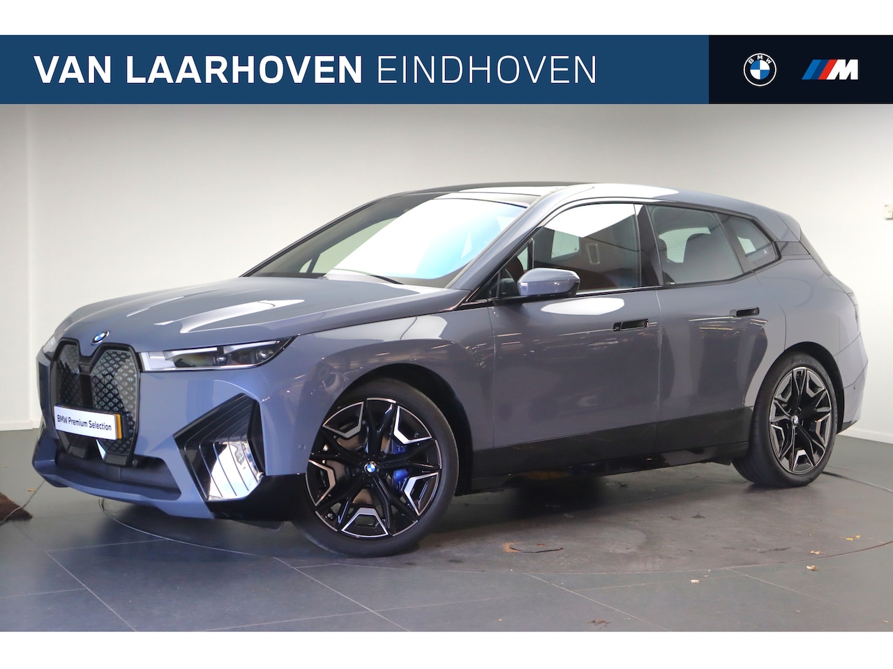 BMW iX - xDrive50 Sport / Panoramadak / Trekhaak / Soft-Close / Adaptief onderstel / Comfort Access - AutoWereld.nl