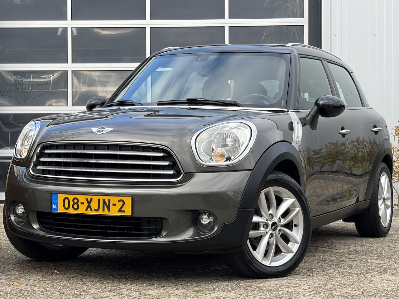 MINI Countryman - Mini 1.6 Cooper Edition 124pk | Bluetooth | Cruise control | Lichtmetalen velgen 17" | Nav - AutoWereld.nl